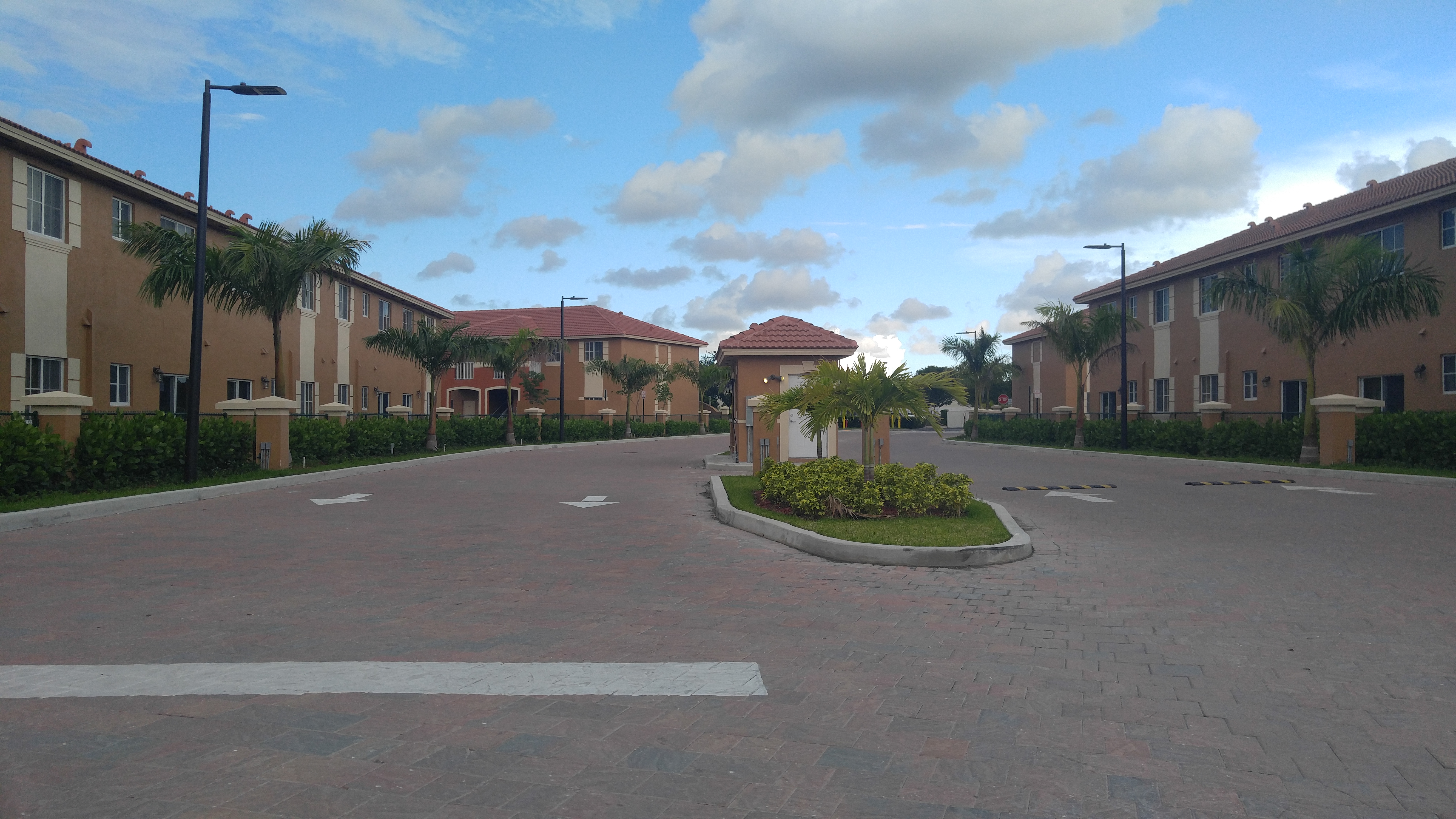 Parkview Apartment Complex